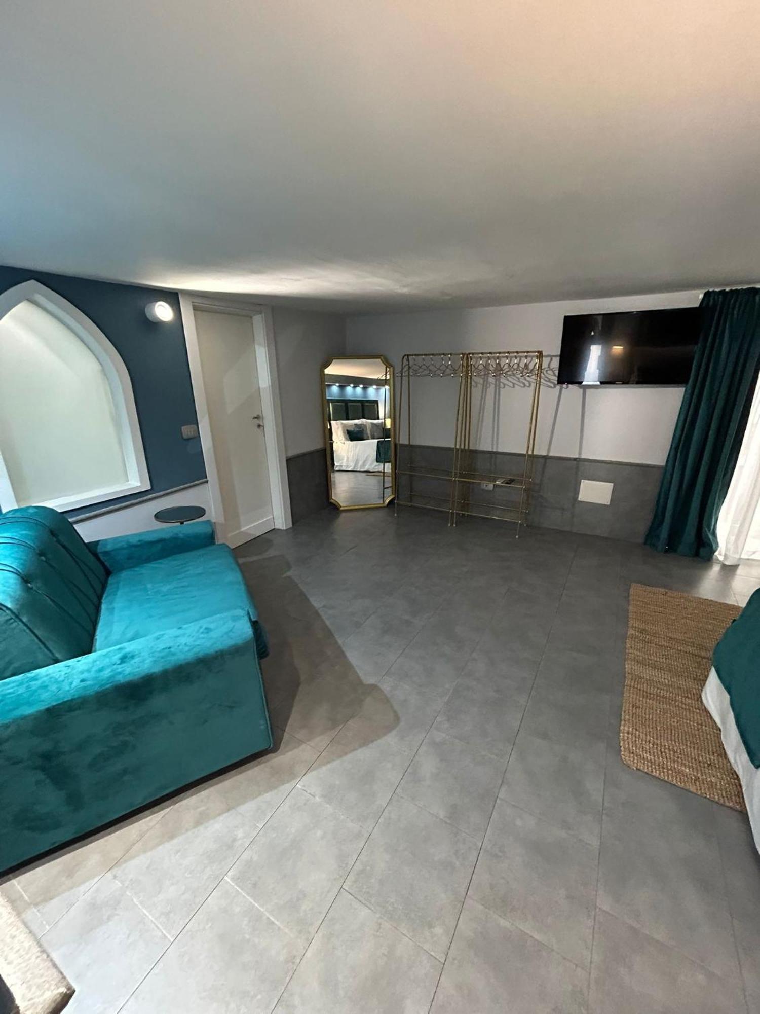A Un Passo Dal Castello Maschio Angioino Appartment Неаполь Экстерьер фото